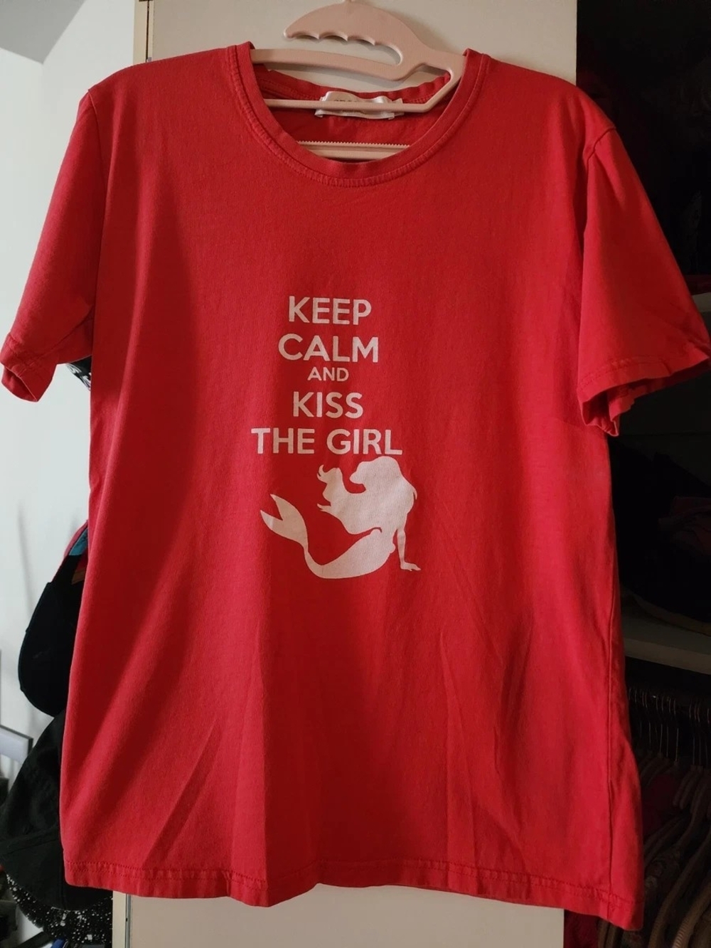 Keep Calm and Kiss the Girl Red Short Sleeve Tee